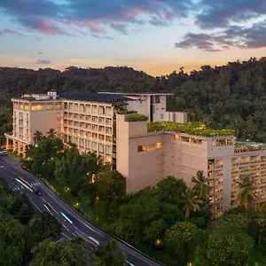 Hotel The Golden Crown, Kandy