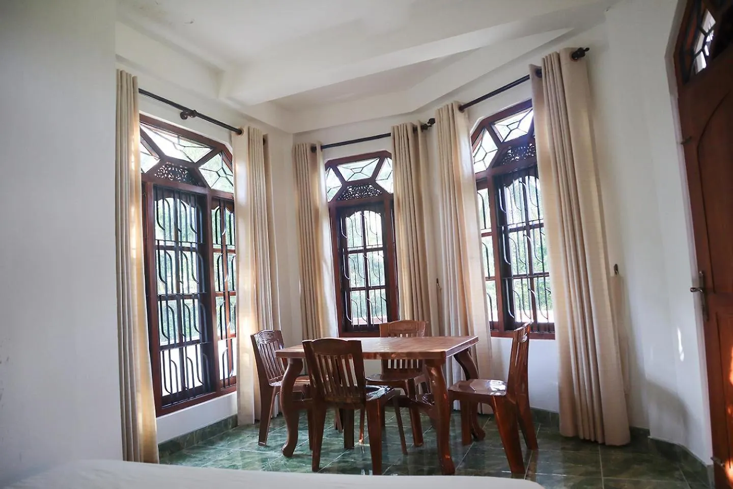 68 Homestay Kandy Sri Lanka